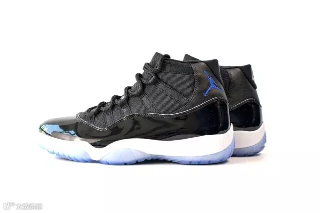 AJ11,Air Jordan 11,AJ13 AJ13 AJ11 买还是不买?今年年底最容易撞鞋的 3 双!