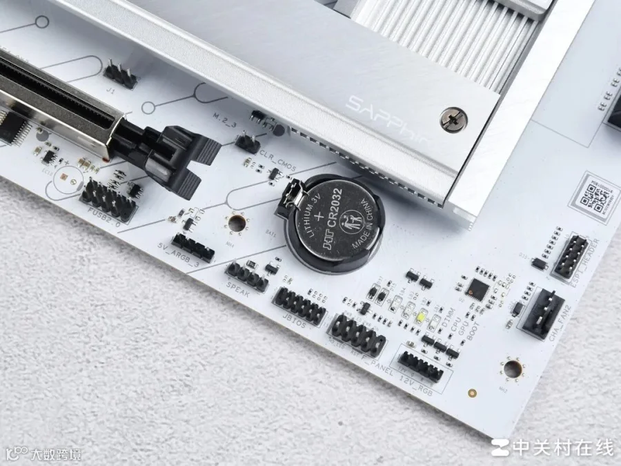 BIOS大升级 蓝宝石PURE 极地 B850A WIFI主板评测