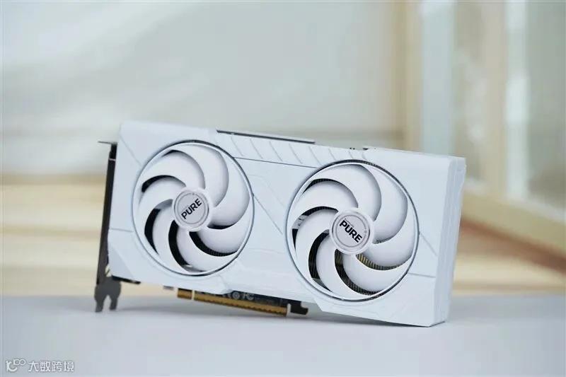 3000元以下价位16GB显卡唯一最优选择！AMD RX 9060 XT首发评测：追平RTX 5060 Ti 8GB 但显存更大 价格更便宜