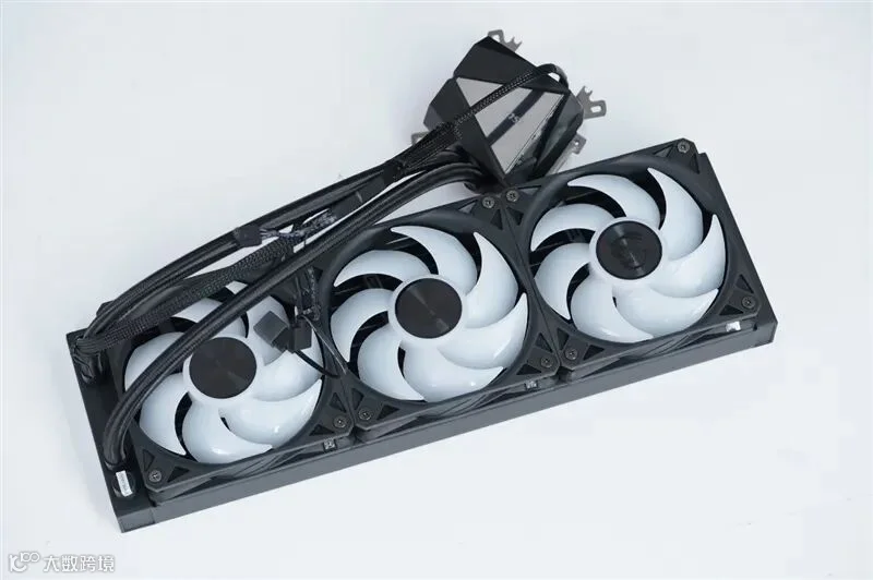 3000元以下价位16GB显卡唯一最优选择！AMD RX 9060 XT首发评测：追平RTX 5060 Ti 8GB 但显存更大 价格更便宜