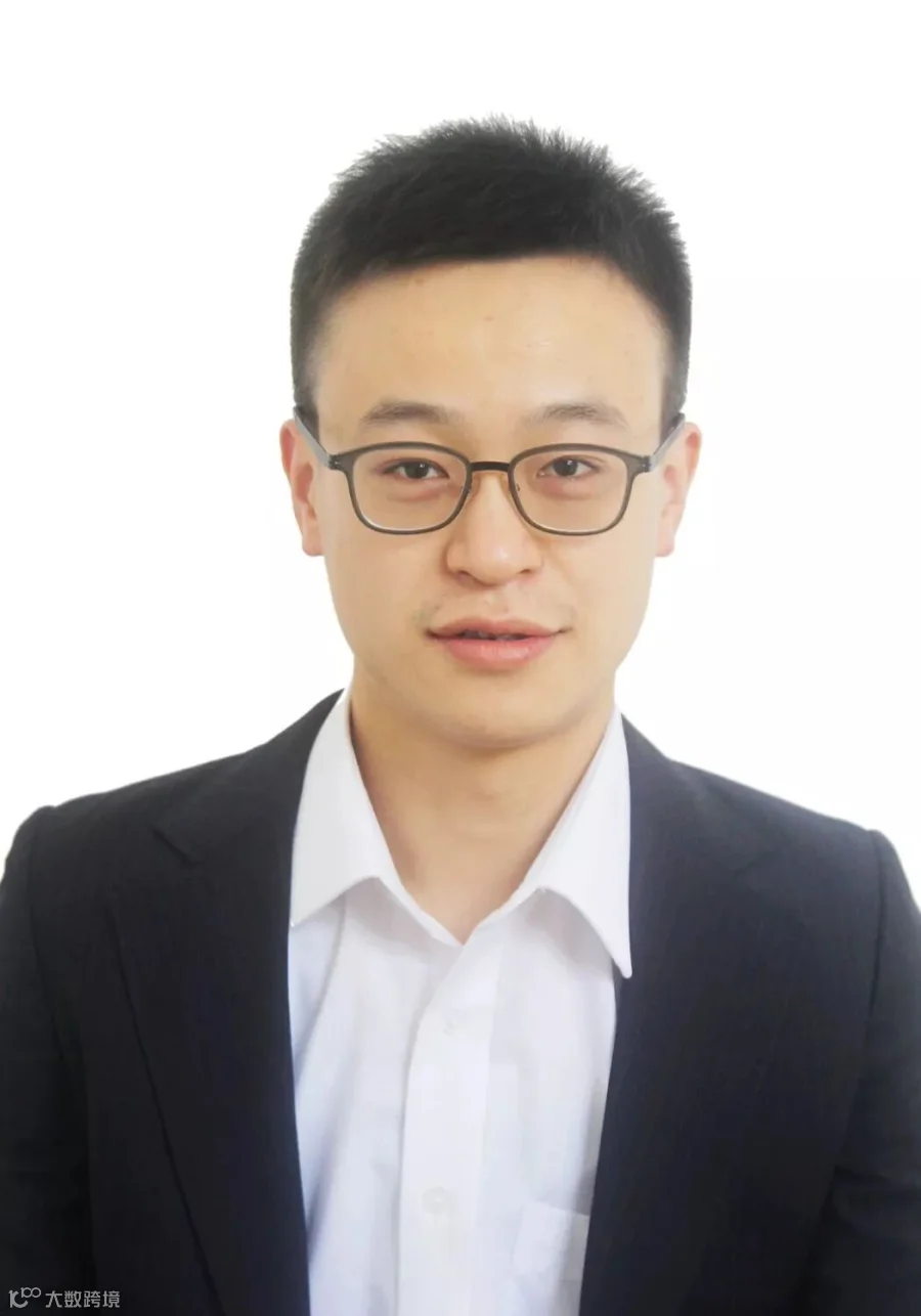 黄泽晟大2寸.jpg