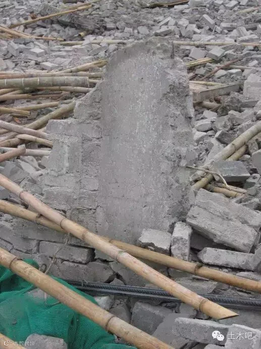 某在建厂房坍塌事故的经验教训