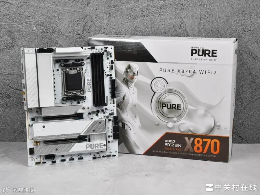 蓝宝石PURE 极地 X870A WIFI7主板评测 纯白配色 跑满X3D