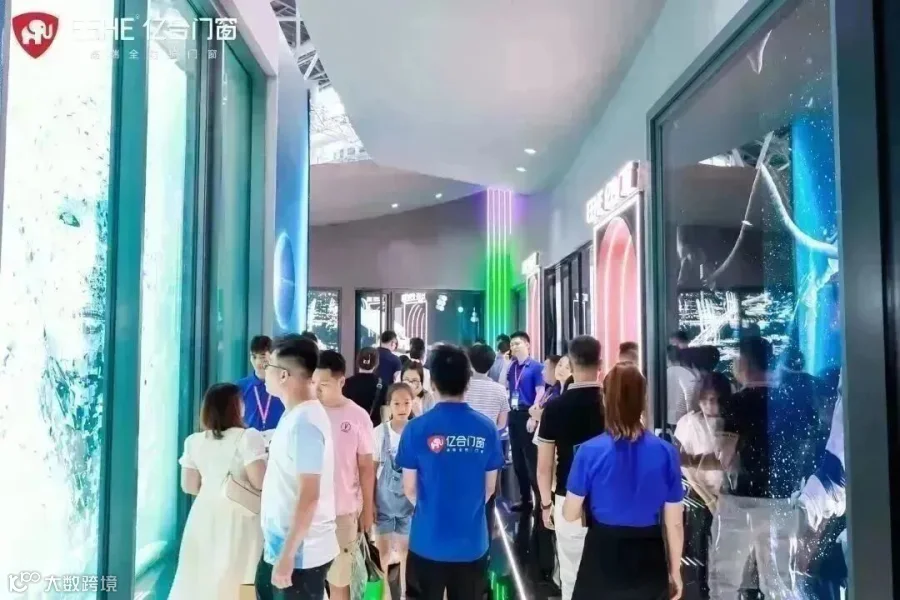 18535169.jpg