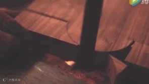 凳子04.gif