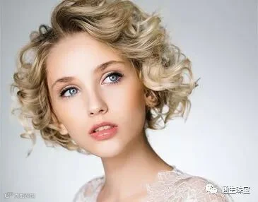 5b3333e5d6701.jpg