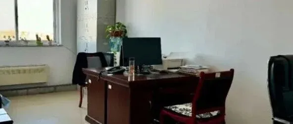 湖南基层公务员的自白，别人羡慕的铁饭碗，我端得手发软心发慌！
