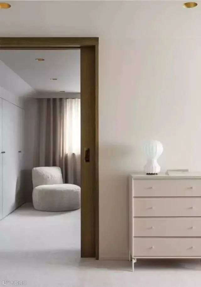 5801859.jpg