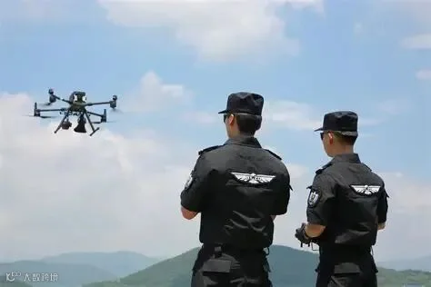 感受无人机如何为警方“添翼”:用热成像相机找到迷路驴友