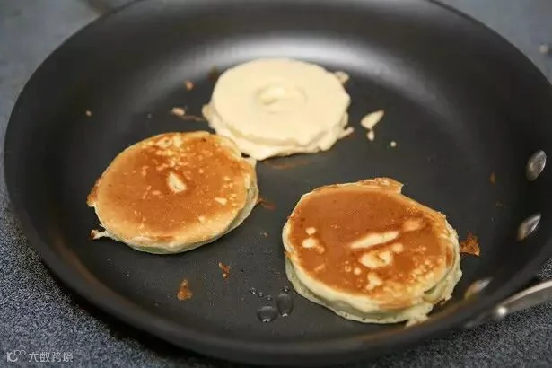 pancakes-2.jpg