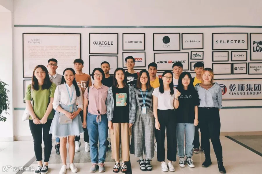 https://image.ipaiban.com/upload-ueditor-image-20190817-1566033521255013618.jpg