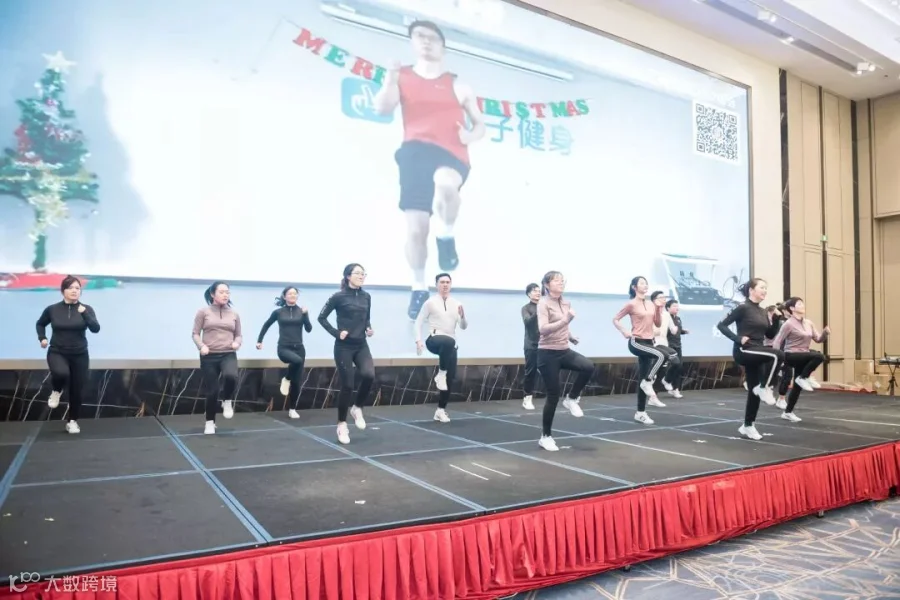 http://mmbiz.qpic.cn/mmbiz_jpg/YdjbffGAs7AbYXCd9AicE5tnibbJpLyqOiaelcKxZ42icGkaYEUxWEUGQGyxUwcnMyXabicsXWSA1Cg1ricfNiaLnDiazw/0