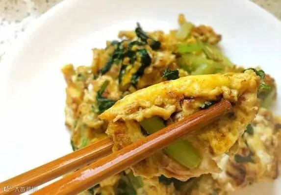 吃它越嚼越瘦，芹菜炒蛋热量低，营养高还能管住嘴？