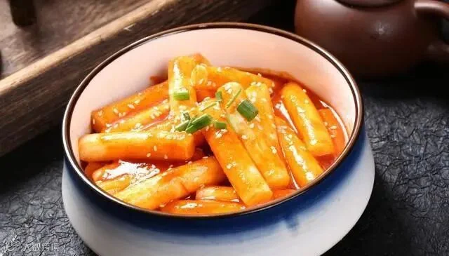 如何制作美味的年糕？年糕的做法都有哪些