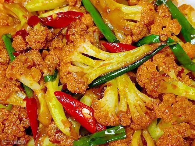 饭店的干锅菜花原来是这样做,有技巧没难度,香辣脆爽太费饭了