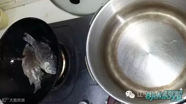 一边炸着一边做开水