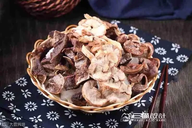 香炸三宝沙肝、猪腰子、鸡冠油.jpg