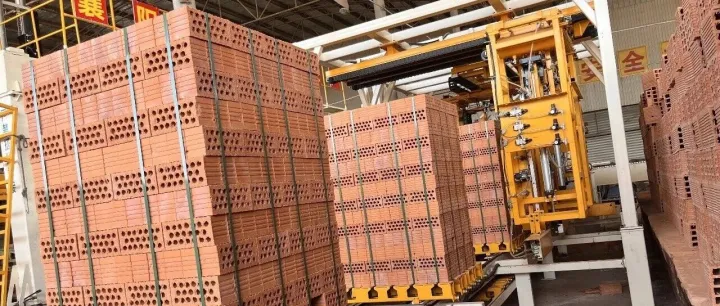 襄阳誉德--3.6米断面全伺服码坯机、全自动卸砖打包机在安徽淮南投产使用