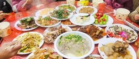 郑州喜宴反差续集：分量小得像绿色试点桌，礼节多得像规范文件再现！