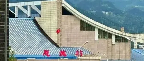 对于湖北人来说，恩施的凉爽一直都是难以替代的优势