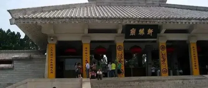 <em>延安</em>给陕西挣面子了，<em>延安</em>第一家5A级景区出现，那就是黄帝陵景区