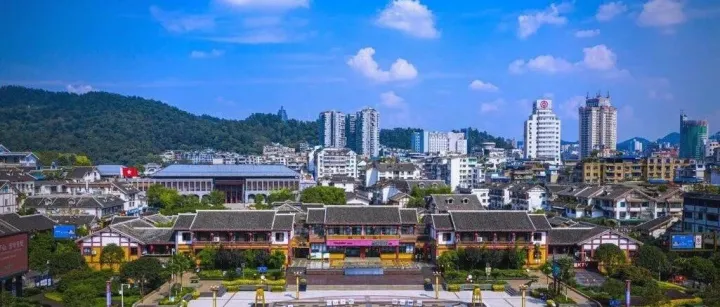 城市排名新动态！遵义登顶二线，安顺迎来新身份