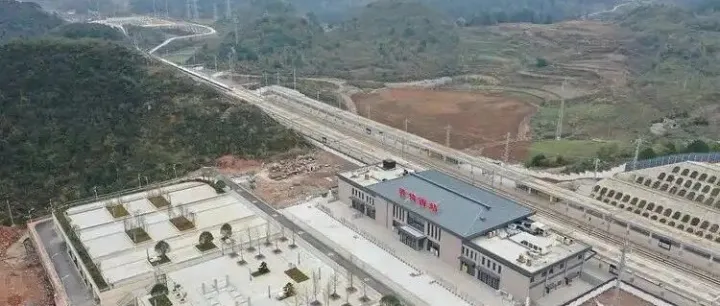 全国唯一被中国气象学会授予“中国凉都”的城市，不是贵阳不是昆明，你知道是哪里吗