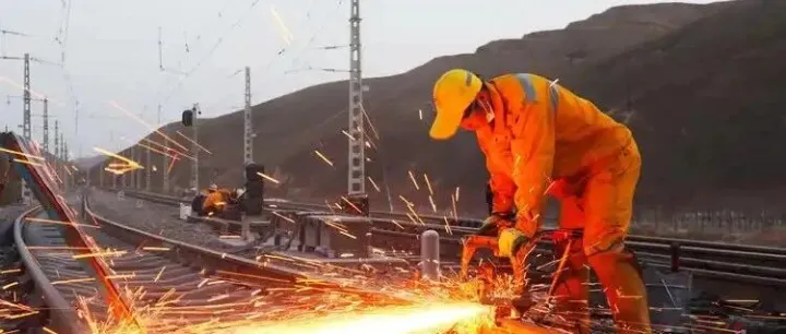 兰州到榆中市域铁路建设中，与中心城区轨道交通对接，周边县域通勤更加顺畅。