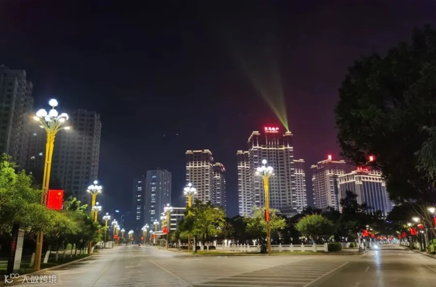image-04-蒙自新城夜景天际线