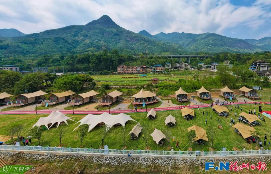 游客在永泰坵演村露营地内游玩_2023-04-29_林双伟_原图_20250319_20250319161426206_2736 (1).jpg
