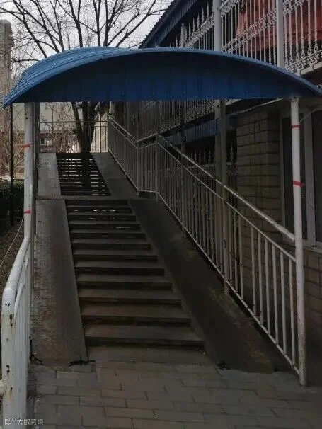 自行车顶棚改造前.jpg