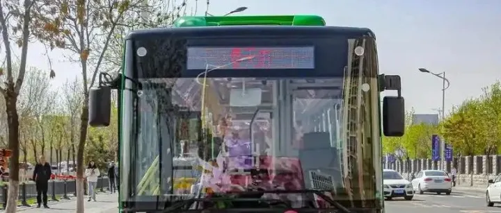 呼和浩特为歌迷设专属公交线路，太原接驳车专线直达场馆门口