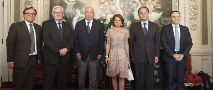 邓励：中欧应坚持理性、开放、担当，在合作中赢得未来