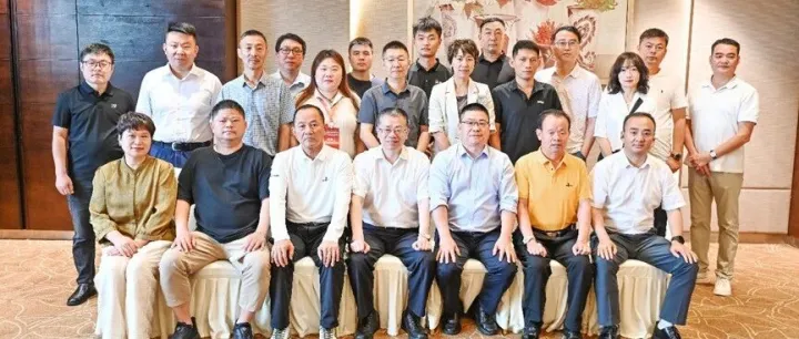 分支机构活动丨中国建筑材料流通协会涂料防水经销商专委会2026半年度工作会议暨团体标准制定推进会成功举办