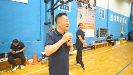 新王总动2.gif
