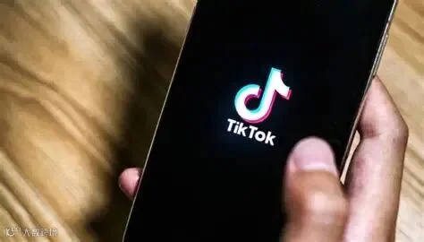 TikTok反扑腾讯|界面新闻 · JMedia