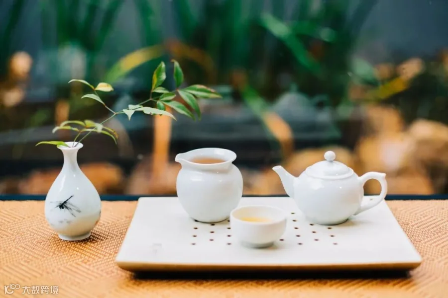 摄图网_500211012_banner_茶叶茶具茶室茶馆(非企业商用).jpg