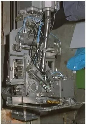 围板螺栓工具头.jpg