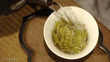 点击查看源网页