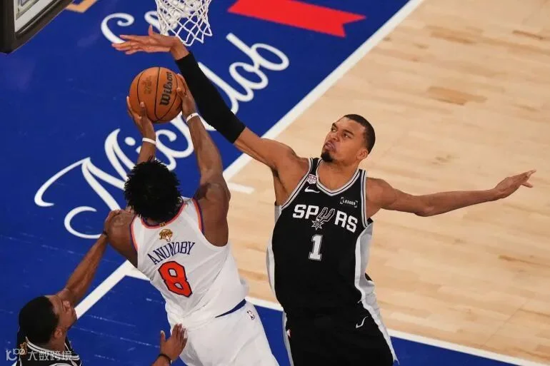 Knicks one win away from NBA title after record comeback against Spurs |  Basketball News | Al Jazeera