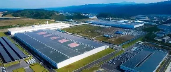 十堰让湖北倍感骄傲了，十堰首家市值百亿企业来了，那就是东风汽车十堰板块