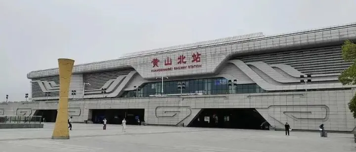 把家安在黄山脚下之后，这对荷兰夫妻终于活成了想要的样子