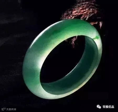这只被韩国宣称价值60亿的翡翠手镯,到底是是神话还是笑话?