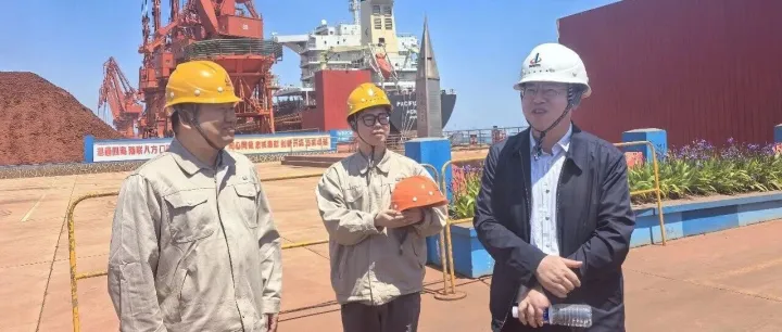 李荣庭到基层联系点中钢货运北方分公司调研