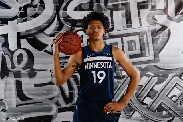 Timberwolves' Joan Beringer reveals reasoning behind new jersey number -  Yahoo Sports
