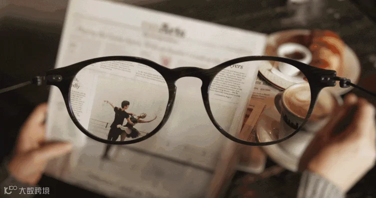 New York Snaps into Focus through Bespectacled Animated Cinemagraphs
