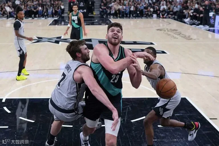 3 takeaways as Spurs waste 23-point, five-block night by Luke Kornet
