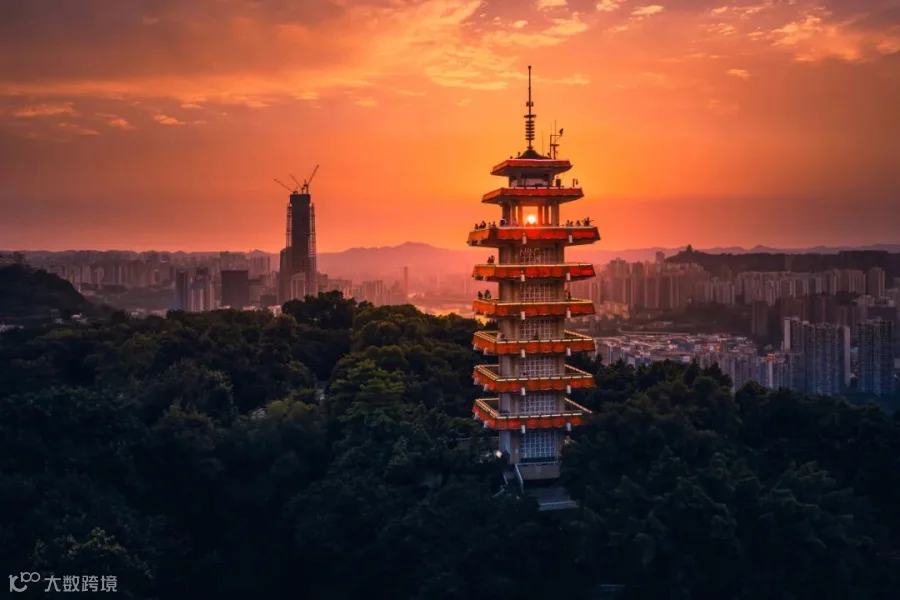 0116-陈云元-鹅岭两江亭.jpg