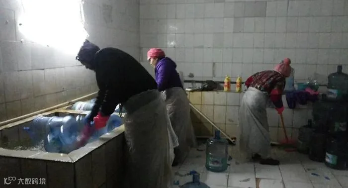 央视曝光上海桶装水黑作坊,调查结果令人震惊