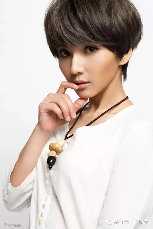 罗永娟饰安琪花姐、小蔡之女儿,自称自己是来自天上的天使
